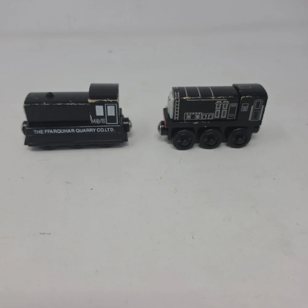 Thomas Friends Wooden Railway Mavis + Diesel Black Engines Learning Curve Lot x